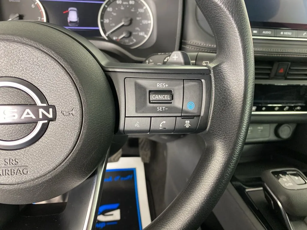 2024 Nissan Rogue SV - Photo 27