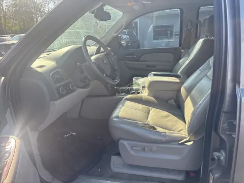 More photos of 2007 Chevrolet Tahoe LTZ at MAG Auto - Munsterman Automotive Group, MO