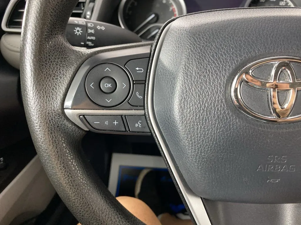 2023 Toyota Camry LE - Photo 23