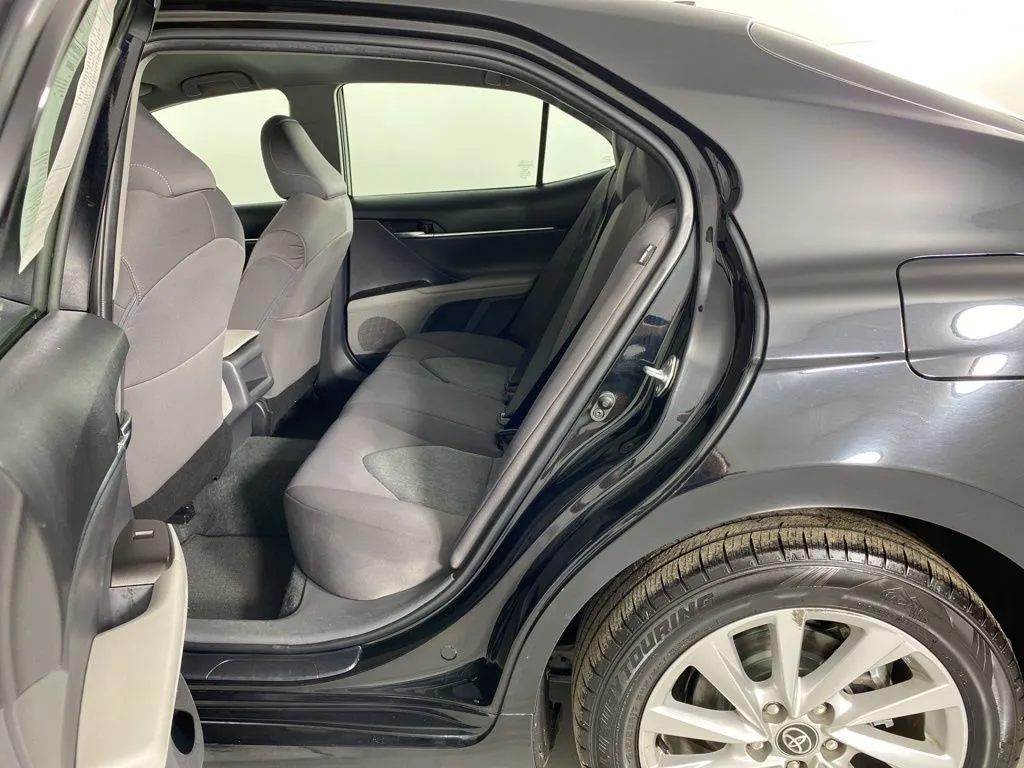 2023 Toyota Camry LE - Photo 29