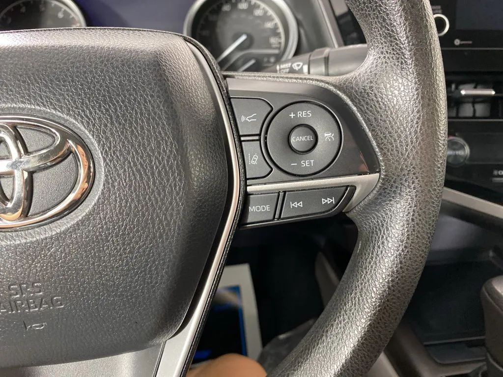 2023 Toyota Camry LE - Photo 24