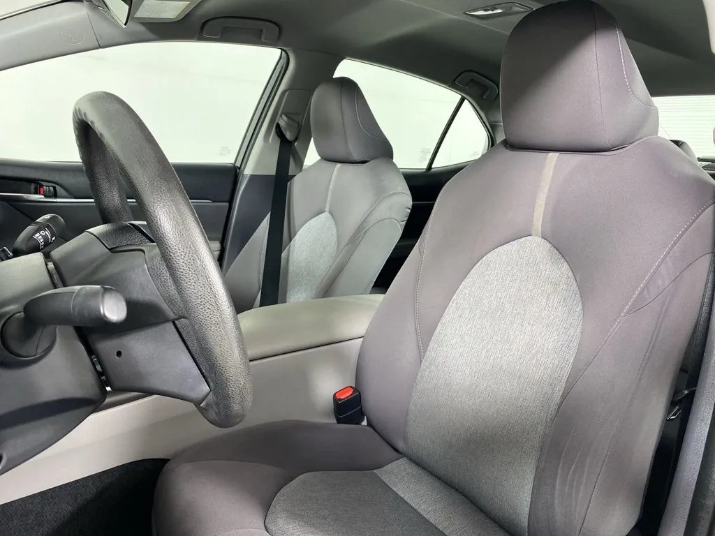 2023 Toyota Camry LE - Photo 16