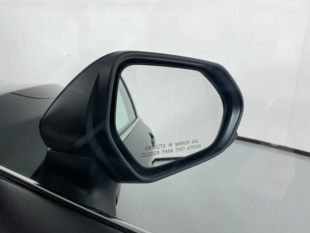 2023 Toyota Camry LE - Photo 9