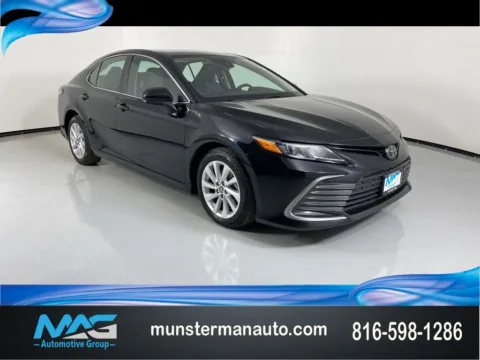 Black 2023 Toyota Camry LE for sale in Blue Springs, MO