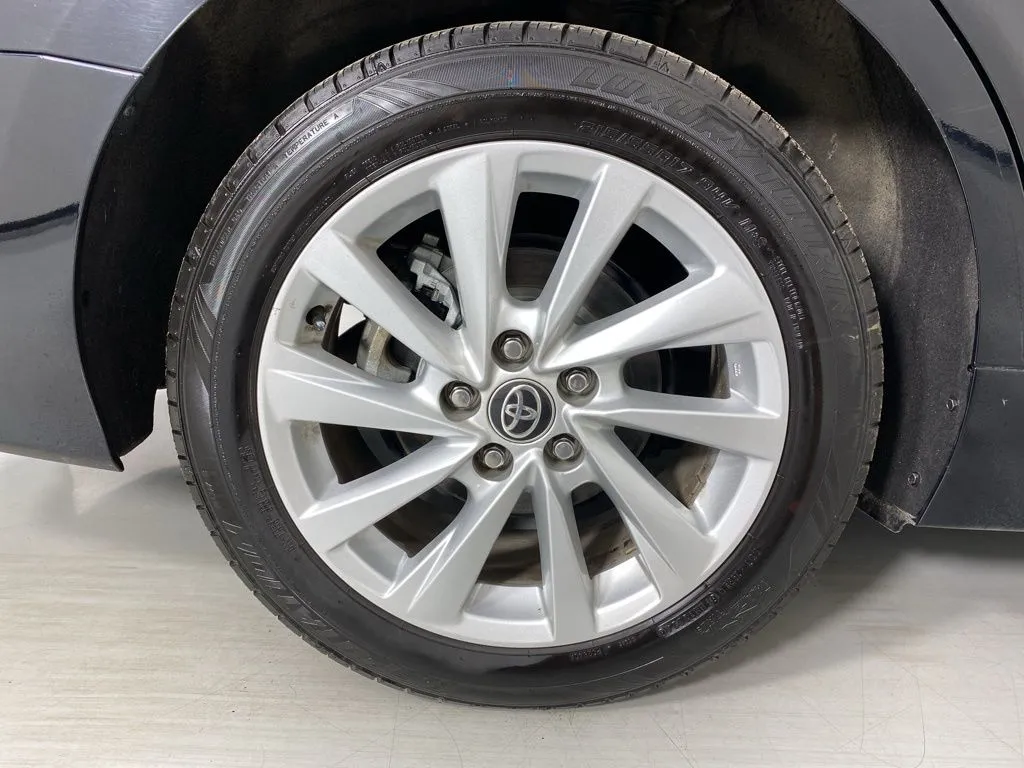 2023 Toyota Camry LE - Photo 10