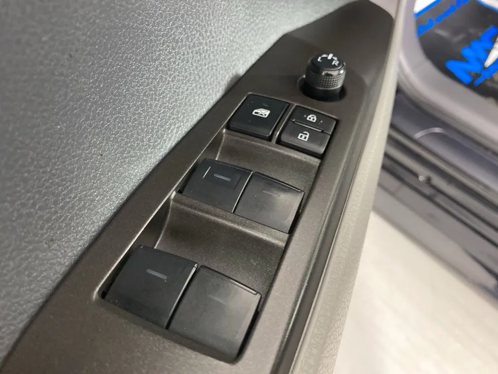 2023 Toyota Camry LE - Photo 15