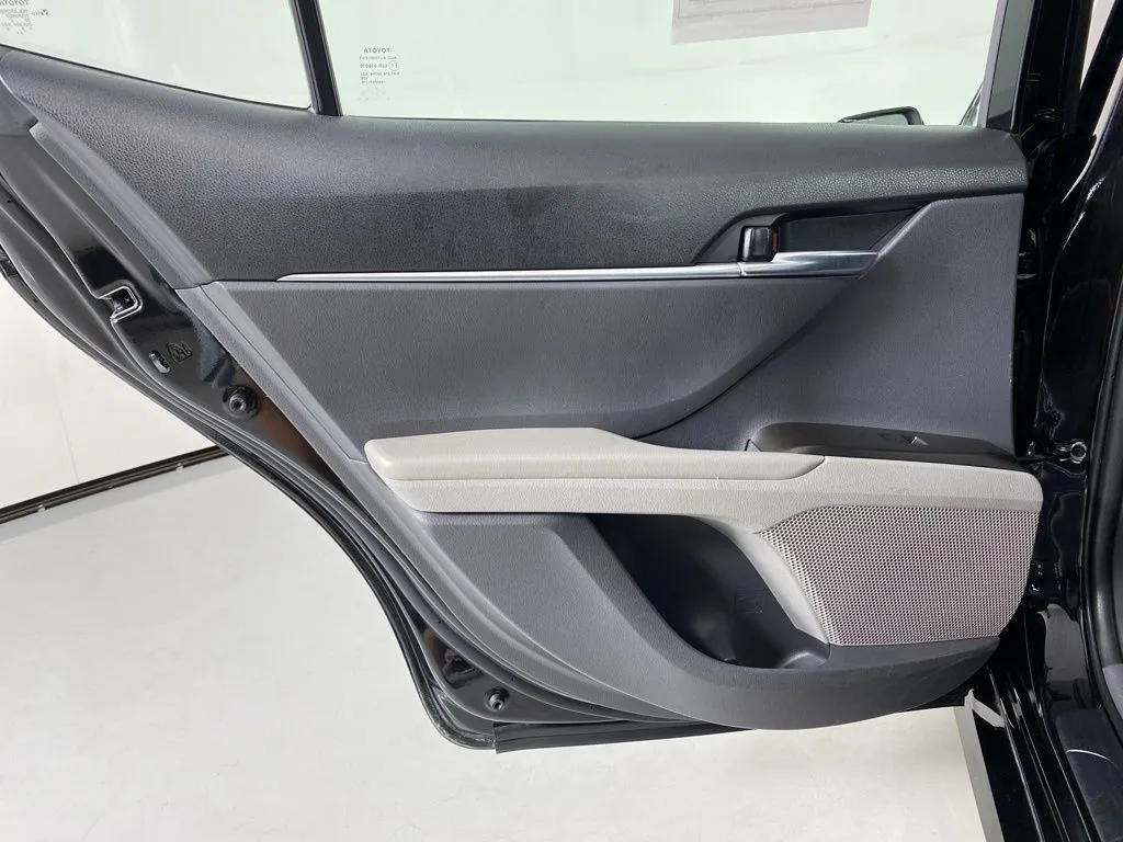 2023 Toyota Camry LE - Photo 30