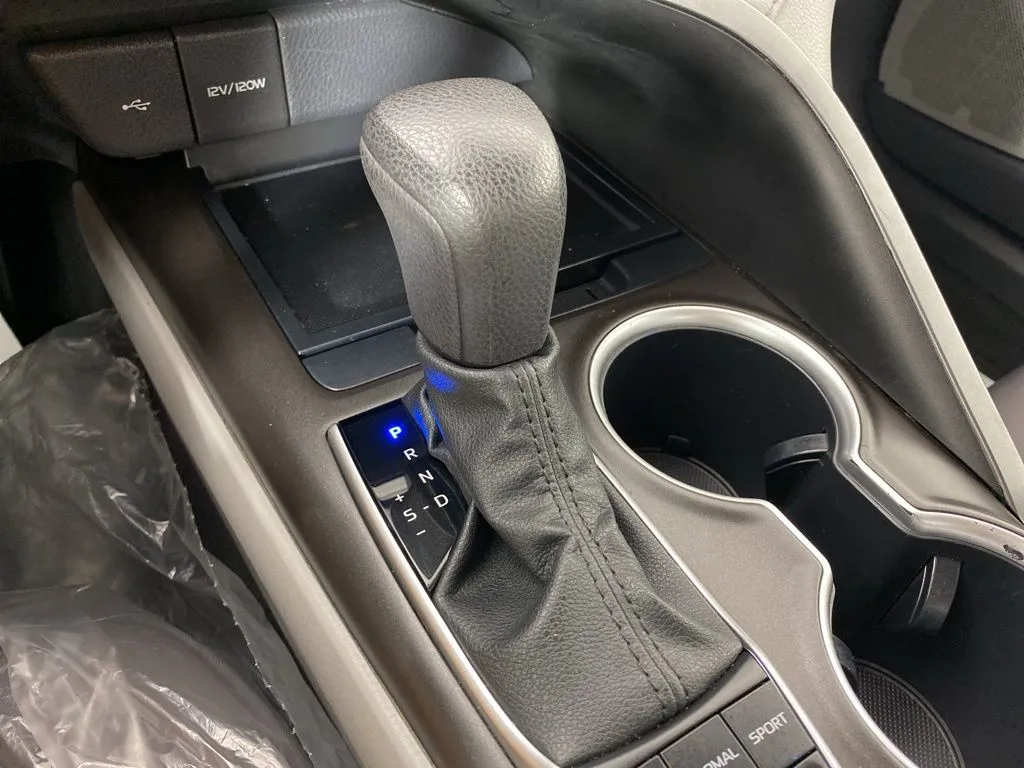 2023 Toyota Camry LE - Photo 22