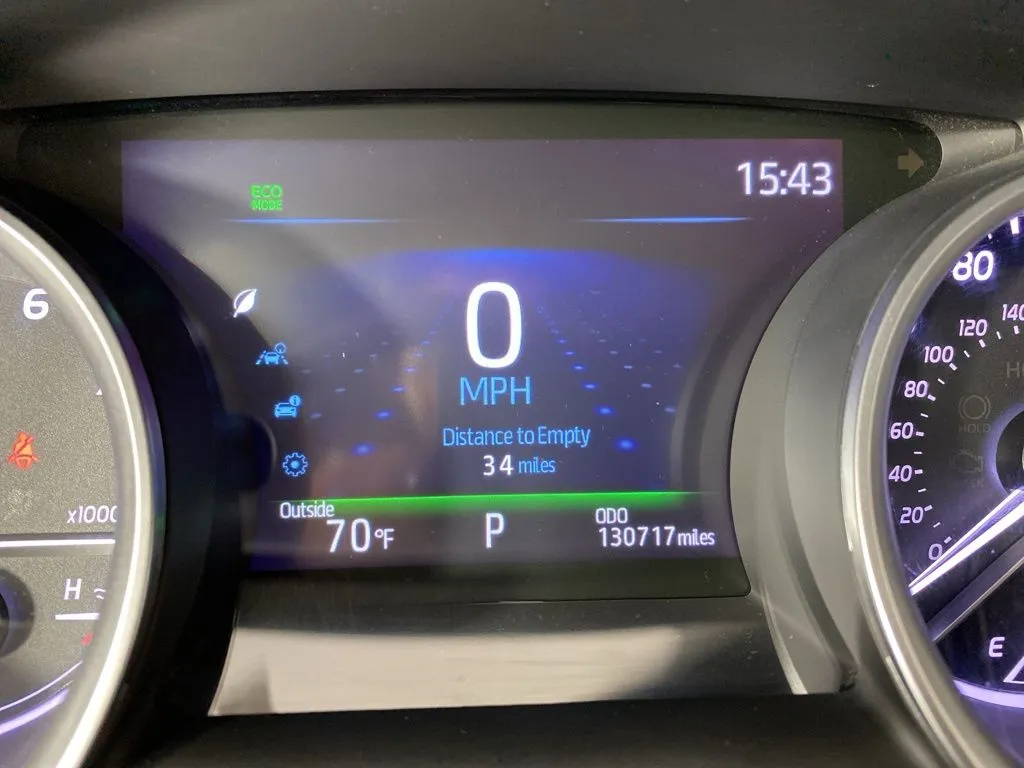 2023 Toyota Camry LE - Photo 25