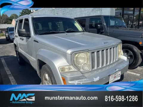 Silver 2011 Jeep Liberty Sport for sale in Blue Springs, MO