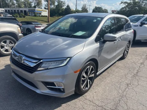 Photos of 2019 Honda Odyssey Elite for sale in Blue Springs, MO at MAG Auto - Munsterman Automotive Group