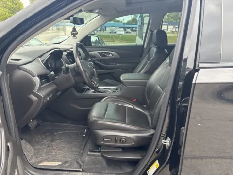 More photos of 2021 Chevrolet Traverse RS at MAG Auto - Munsterman Automotive Group, MO