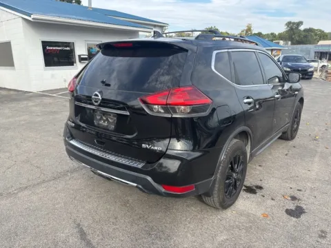 More photos of 2017 Nissan Rogue SV at MAG Auto - Munsterman Automotive Group, MO