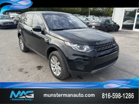 Black 2019 Land Rover Discovery Sport SE for sale in Blue Springs, MO
