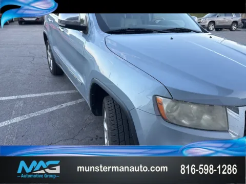 Unknown 2013 Jeep Grand Cherokee Overland for sale in Blue Springs, MO