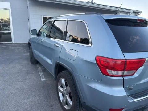 Another view of 2013 Jeep Grand Cherokee Overland for sale in Blue Springs, MO at MAG Auto - Munsterman Automotive Group