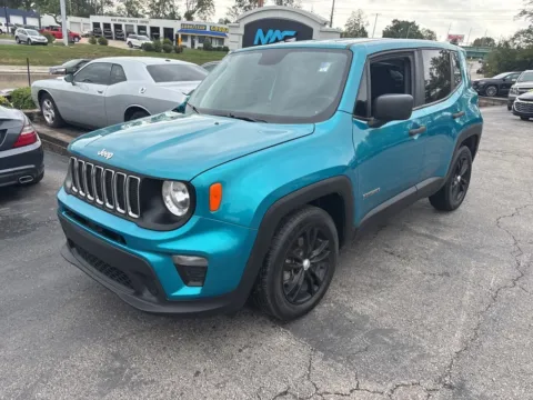 Photos of 2020 Jeep Renegade Sport for sale in Blue Springs, MO at MAG Auto - Munsterman Automotive Group