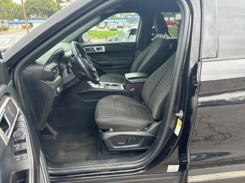 More photos of 2020 Ford Explorer XLT at MAG Auto - Munsterman Automotive Group, MO