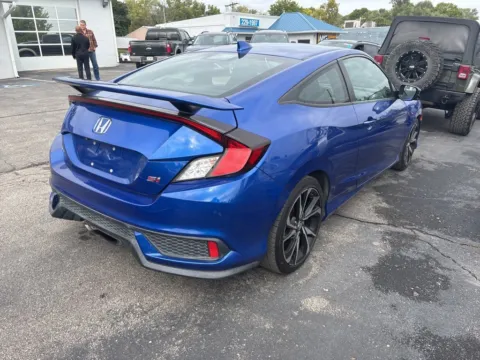 More photos of 2018 Honda Civic Si at MAG Auto - Munsterman Automotive Group, MO