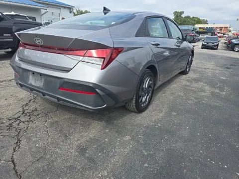 More photos of 2024 Hyundai Elantra SEL at MAG Auto - Munsterman Automotive Group, MO