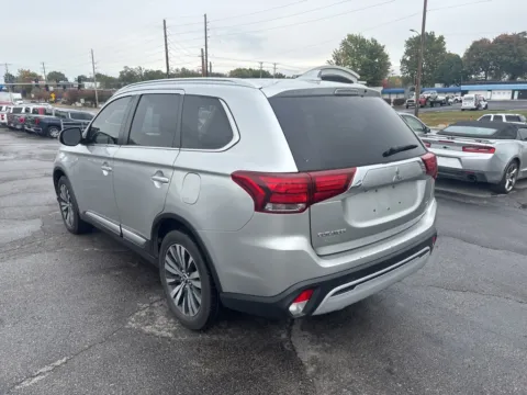 Another view of 2020 Mitsubishi Outlander LE for sale in Blue Springs, MO at MAG Auto - Munsterman Automotive Group