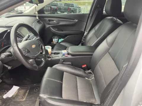 More photos of 2019 Chevrolet Impala LT at MAG Auto - Munsterman Automotive Group, MO