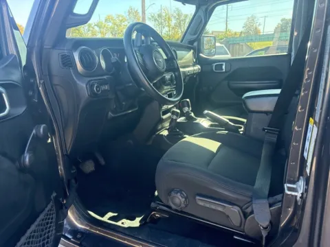 More photos of 2018 Jeep Wrangler Unlimited Sport at MAG Auto - Munsterman Automotive Group, MO