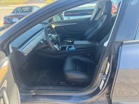 More photos of 2023 Tesla Model 3 at MAG Auto - Munsterman Automotive Group, MO