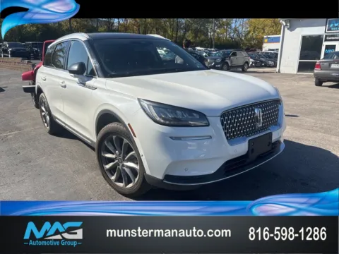 White 2022 Lincoln Corsair Standard for sale in Blue Springs, MO