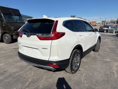 More photos of 2019 Honda CR-V EX-L at MAG Auto - Munsterman Automotive Group, MO