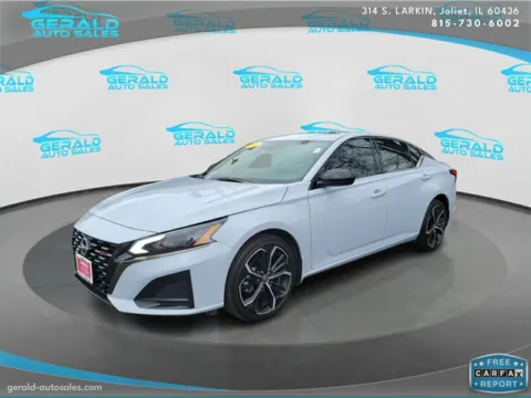 Gray 2023 Nissan Altima 2.5 SR for sale in Joliet, IL
