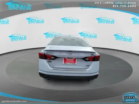 More photos of 2023 Nissan Altima 2.5 SR at Gerald Auto Sales, IL