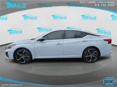 Another view of 2023 Nissan Altima 2.5 SR for sale in Joliet, IL at Gerald Auto Sales