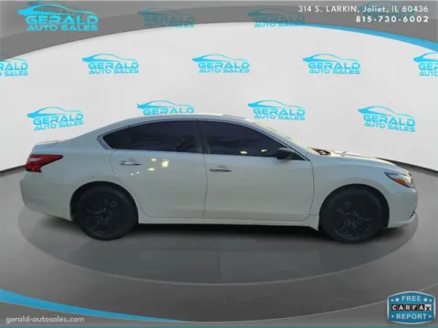 More photos of 2016 Nissan Altima 2.5 S at Gerald Auto Sales, IL