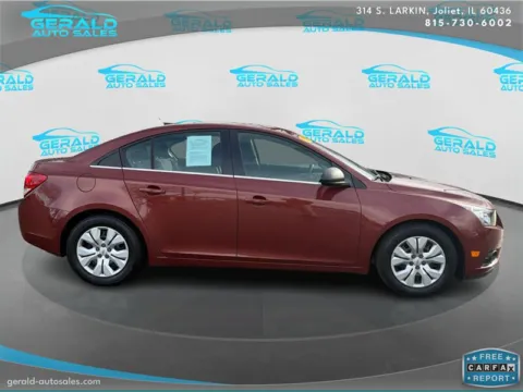 More photos of 2012 Chevrolet Cruze LS at Gerald Auto Sales, IL