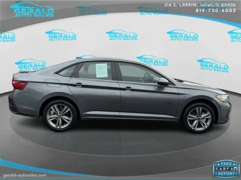 More photos of 2024 Volkswagen Jetta SE at Gerald Auto Sales, IL