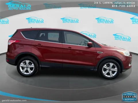 More photos of 2015 Ford Escape SE at Gerald Auto Sales, IL