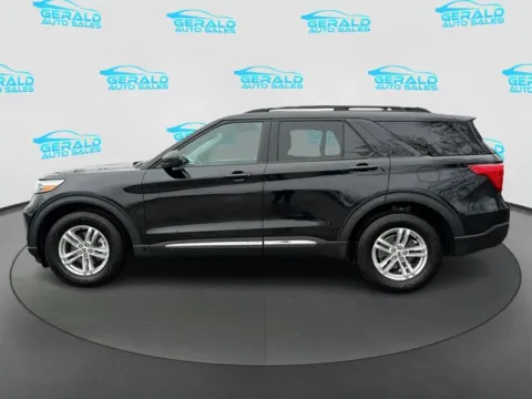 Another view of 2022 Ford Explorer XLT for sale in Joliet, IL at Gerald Auto Sales