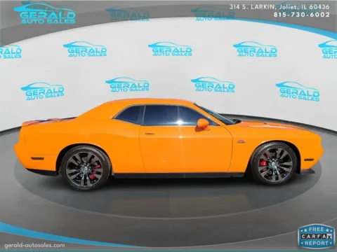 More photos of 2014 Dodge Challenger SRT8 at Gerald Auto Sales, IL