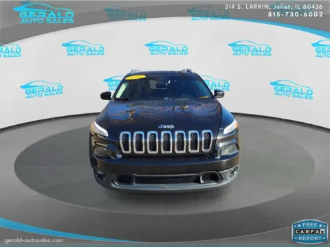 Photos of 2016 Jeep Cherokee Latitude for sale in Joliet, IL at Gerald Auto Sales