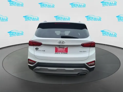 More photos of 2019 Hyundai SANTA FE Limited 2.0T at Gerald Auto Sales, IL