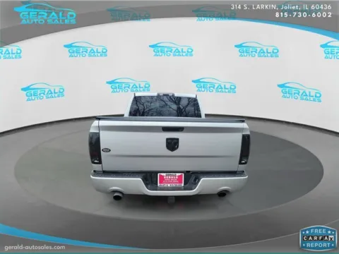 More photos of 2018 Ram 1500 Express at Gerald Auto Sales, IL