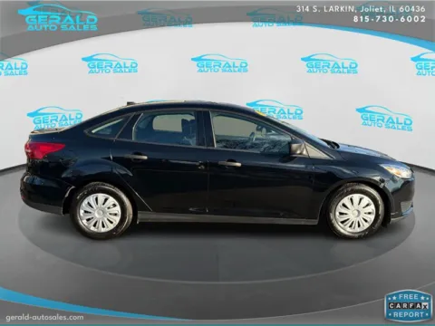 More photos of 2018 Ford Focus S at Gerald Auto Sales, IL
