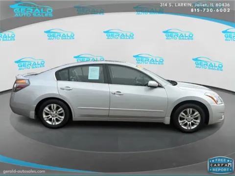 More photos of 2011 Nissan Altima 2.5 SL at Gerald Auto Sales, IL