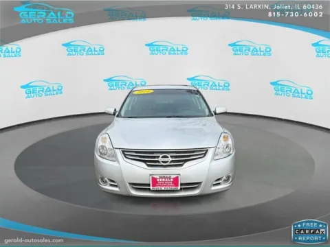 Photos of 2011 Nissan Altima 2.5 SL for sale in Joliet, IL at Gerald Auto Sales