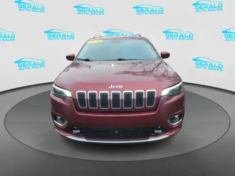 Photos of 2019 Jeep Cherokee Overland for sale in Joliet, IL at Gerald Auto Sales