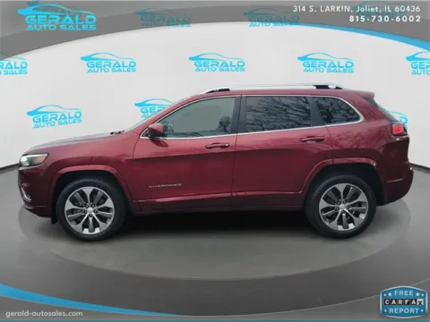 Another view of 2019 Jeep Cherokee Overland for sale in Joliet, IL at Gerald Auto Sales