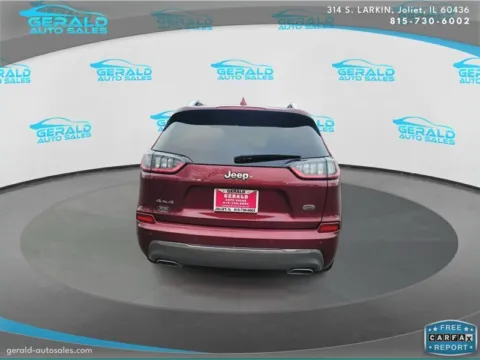 More photos of 2019 Jeep Cherokee Overland at Gerald Auto Sales, IL