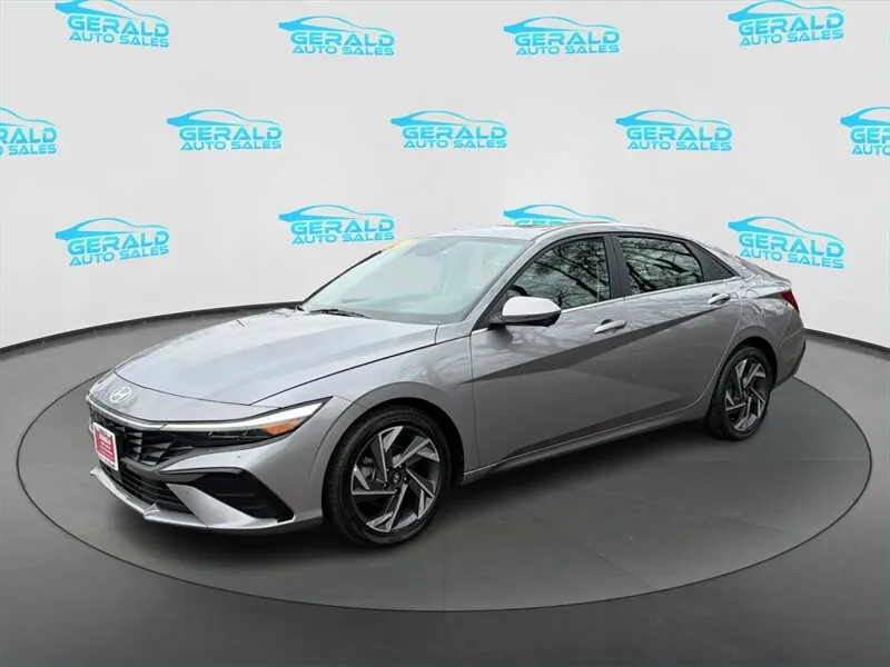 2024 Hyundai Elantra 2.0 Limited IVT's photo
