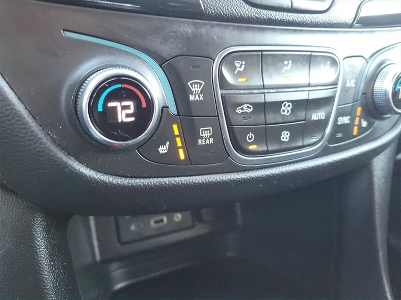 2023 Chevrolet Equinox RS - Photo 32